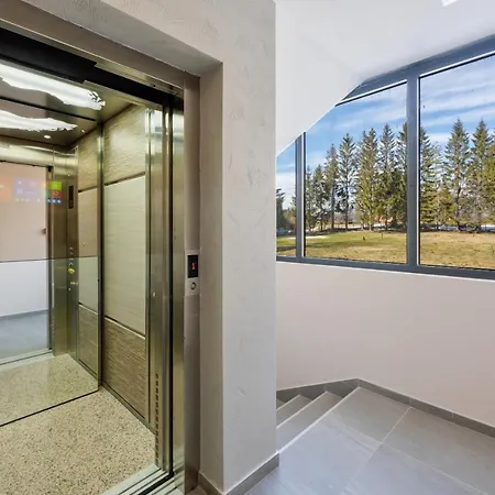 Апартаменты Titova Mountain View