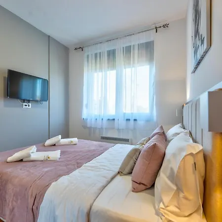 Апартаменты Titova Mountain View