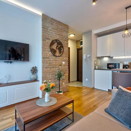 Titova Mountain View