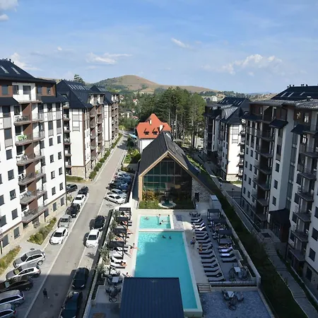 アパート Titova Mountain View ズラティボール